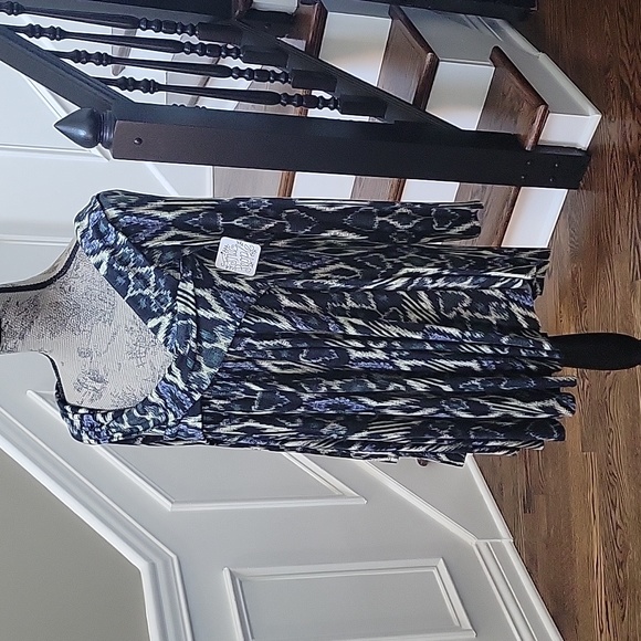 NWT Free People Tunic Top S Off Shoulder & Curved Hem Flowy - Picture 2 of 8